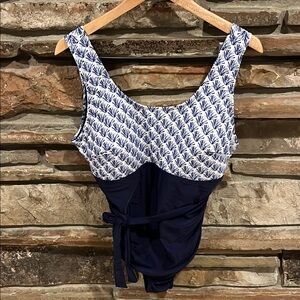 Meet Curve Navy and White Nautical Shell Patterned Swimsuit
